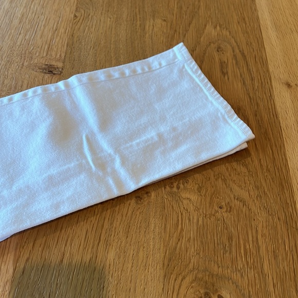 Uniqlo White Cotton Jeans - 36" Waist / 31" Inseam - Picture 4 of 12